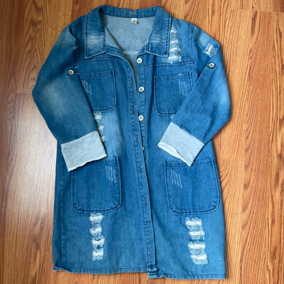 Jean jacket - Picture 1 of 4